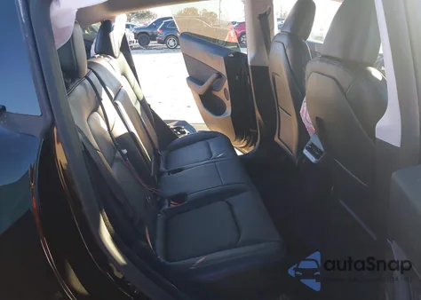 2025 Tesla Model Y Long Range Dual Motor Rear-Wheel Drive from USA, damaged, VIN 7SAYGDED4SF234313